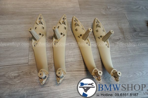 tay nắm cửa bmw