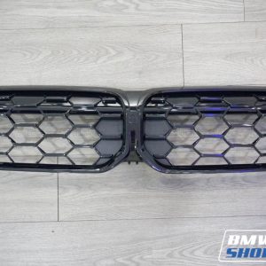 Mặt ca lăng BMW M340i LCI